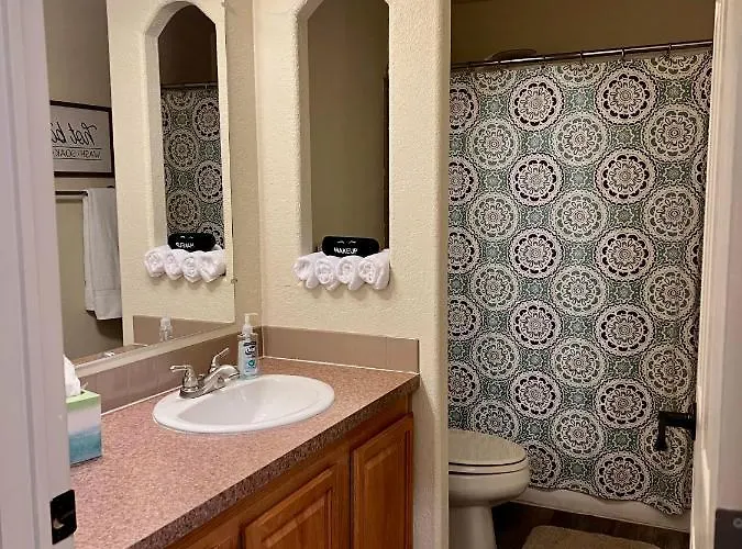 Dom wakacyjny Strip Pool House | Private Pool • Game • River Access Parker